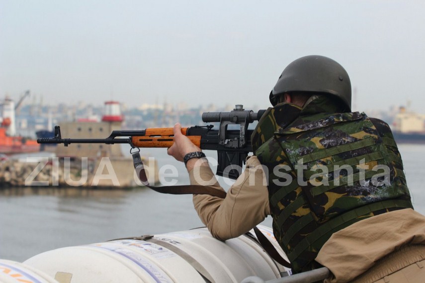 desfasurare de forte in marea neagra fregata regina maria atacata militarii au respins cu foc ofensiva
