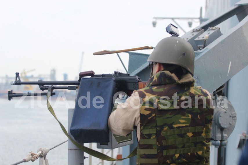 desfasurare de forte in marea neagra fregata regina maria atacata militarii au respins cu foc ofensiva