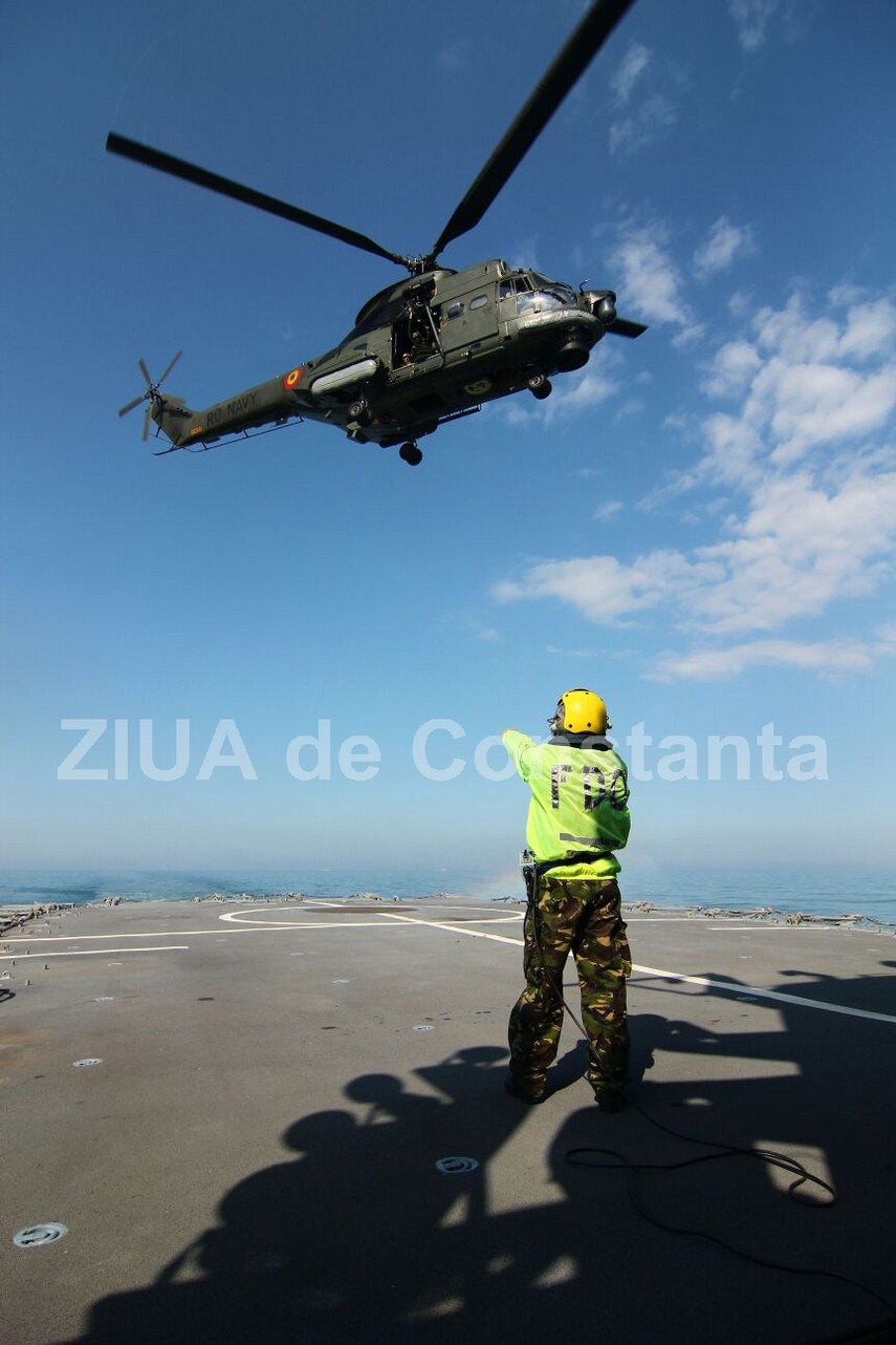 desfasurare de forte in marea neagra fregata regina maria atacata militarii au respins cu foc ofensiva