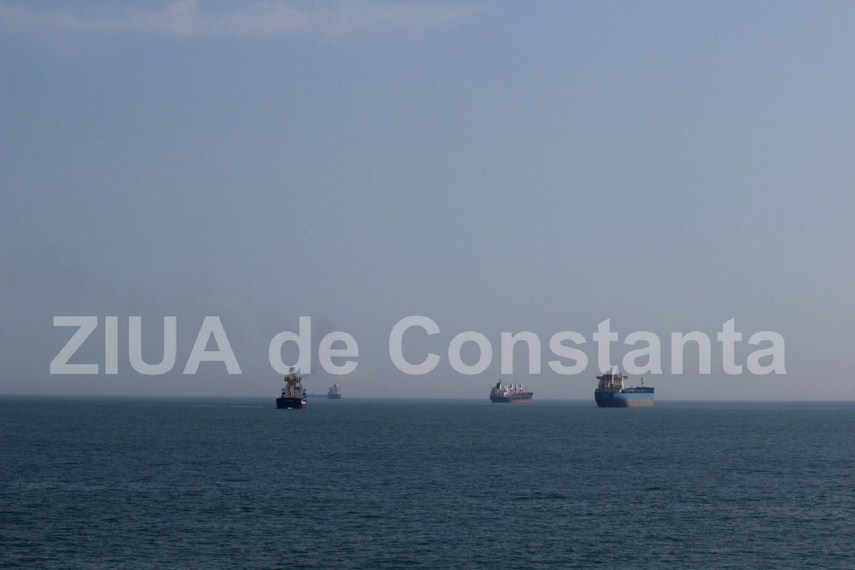 desfasurare de forte in marea neagra fregata regina maria atacata militarii au respins cu foc ofensiva