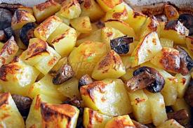 Poftă bună cu Gina BradeaCartofi noi cu ciuperci şi usturoi