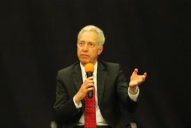 UPDATE 3 Ambasadorul SUA, Hans Klemmn - „În vizita mea scurtă în Constanța am observat că România se luptă cu corupția” (galerie foto)     