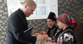 Diplomatul american Ronald E. Hawkins Jr., la Şcoala „Gheorghe Ţiţeica“ din Constanţa (galerie foto)