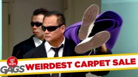 Funny video Cel mai ciudat vânzător de covoare