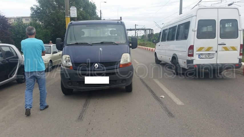 doua persoane ranite intr un accident produs la poarta 6 596071