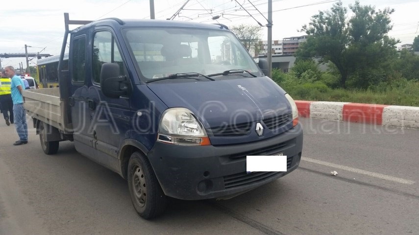 doua persoane ranite intr un accident produs la poarta 6 596071