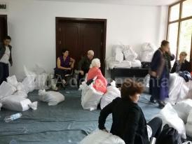 UPDATE 3 Preşedinţii secţiilor de votare spun că este „cea mai proastă organizare din ultimii ani” (galerie foto+video)       