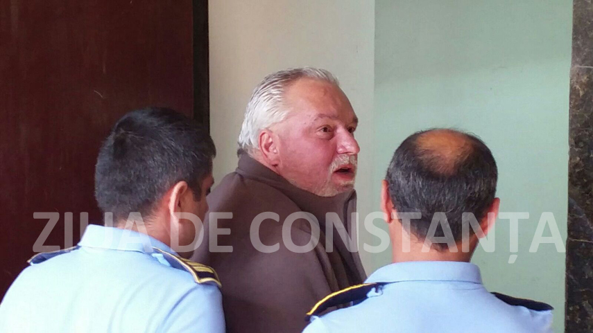 nicusor constantinescu a ajuns la instanta cu ambulanta 596031