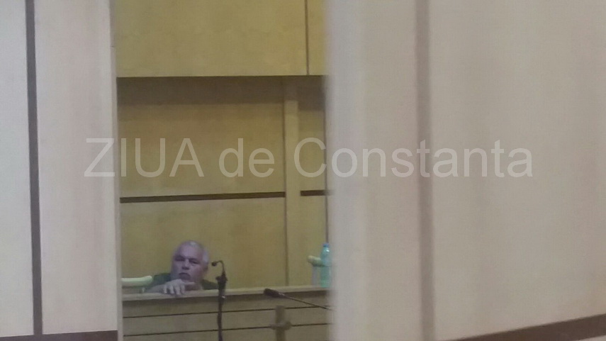 nicusor constantinescu a ajuns la instanta cu ambulanta 596031