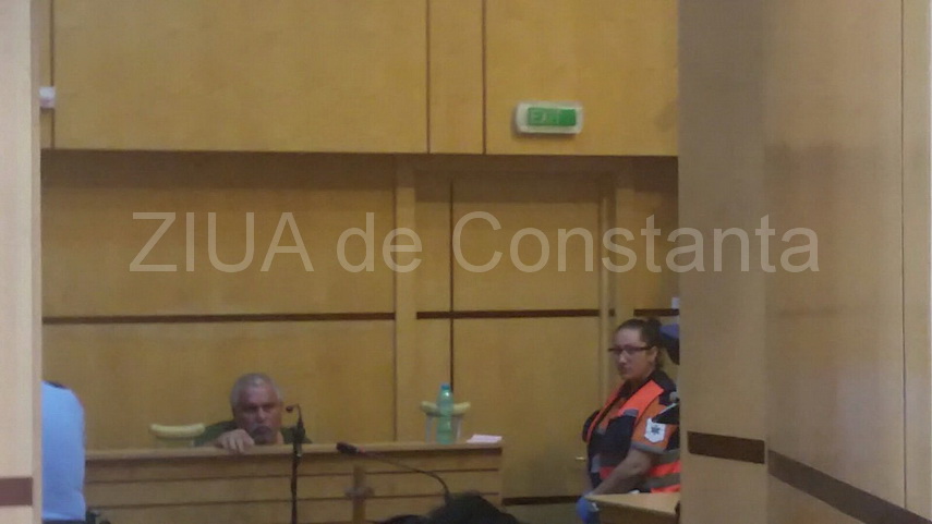 nicusor constantinescu a ajuns la instanta cu ambulanta 596031