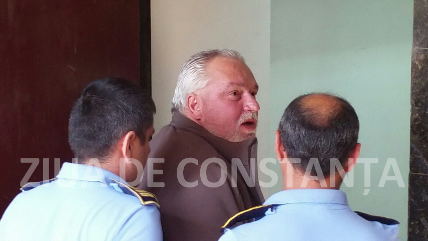 nicusor constantinescu a ajuns la instanta cu ambulanta 596031