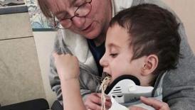 Supravieţuire miraculoasă! Un băieţel a fost decapitat şi totuşi... trăieşte!