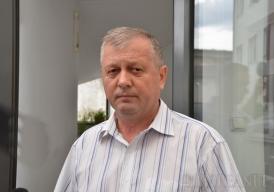 Leontin Țîrle, directorul executiv al Casei de Pensii Bihor, reţinut după ce ar fi luat mită pizza şi whisky