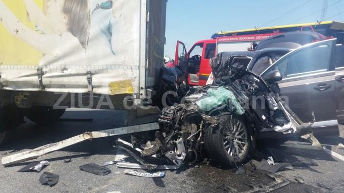 update 2 sot si sotie raniti accident cu un tir pe drumul spre tulcea o persoana incarcerata galerie