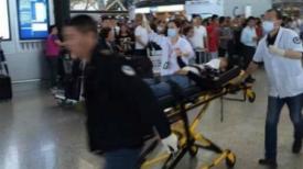 Explozie pe aeroportul din Shanghai. Autorul atacului şi-a tăiat gâtul 