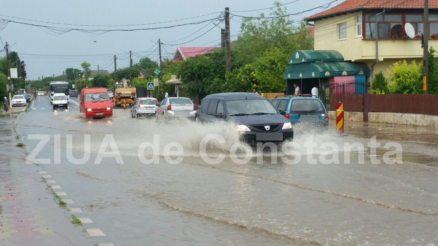 apa a facut prapad in tuzla si costinesti 596945