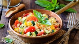 ecuisine.ro  Salată de cușcuș cu năut