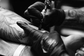 Prima şcoală de tatuatori din România, deschisă astăzi