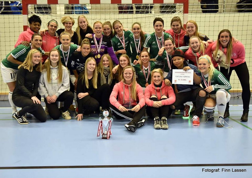 florentina olar spanu capitanul echipei nationale cea mai buna fotbalista a campionatului danez este