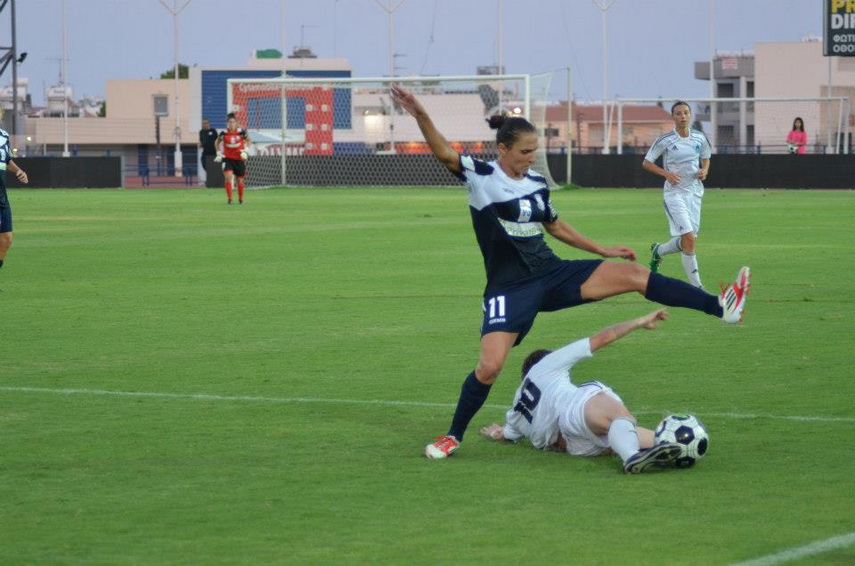 florentina olar spanu capitanul echipei nationale cea mai buna fotbalista a campionatului danez este