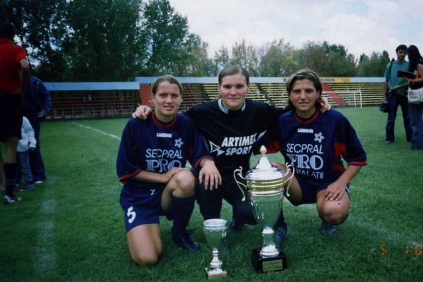 florentina olar spanu capitanul echipei nationale cea mai buna fotbalista a campionatului danez este