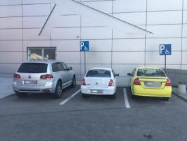 Din ciclul ”Parchez ca un bou” pe locurile persoanelor cu handicap!