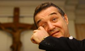 Gigi Becali a fost astăzi la slujba de la Biserica Sfinții Trei Ierarhi, din Constanța