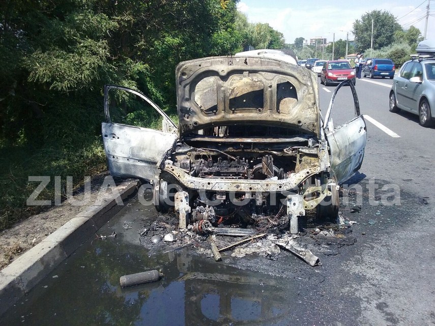 o masina a luat foc intre eforie nord si eforie sud 598972
