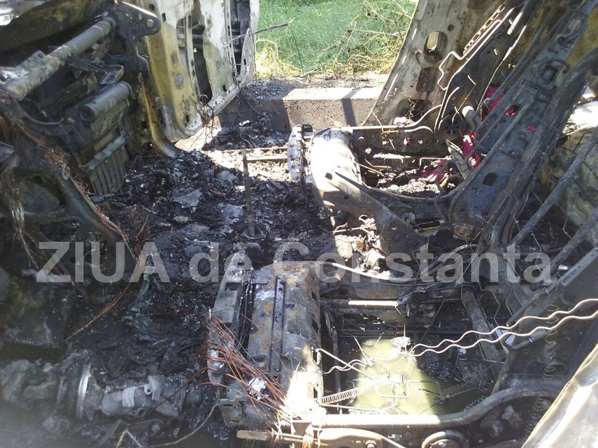 o masina a luat foc intre eforie nord si eforie sud 598972