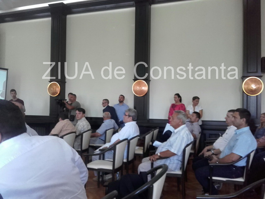 dialogul surzilor s a incheiat cjc are comisii de specialitate galerie foto 599374