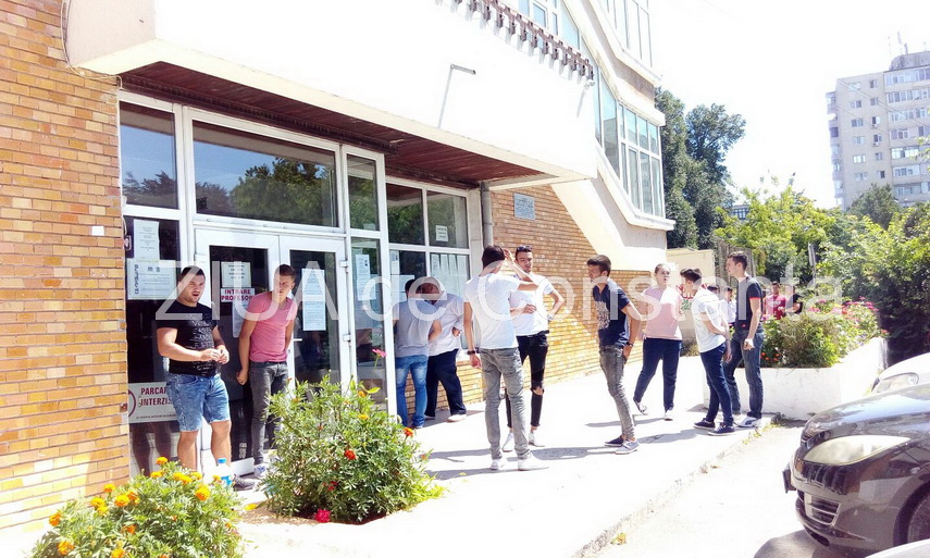 intre ecuatii si evolutia romaniei postbelice elevii au sustinut matematica si istoria unii au rasuflat
