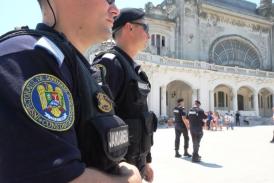 Sfaturile poliţiştilor pentru turişti 11.000 de agenţi de poliţie se află pe litoral în aceste zile