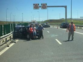Accident grav pe A4. Trei persoane au fost rănite, din care una a fost transportată de urgență la spital (galerie foto+video)   