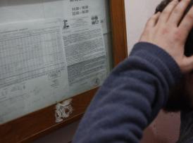 Românii fac față tot mai greu cheltuielilor. Întreținerea sau curentul electric sunt tot mai greu de plătit