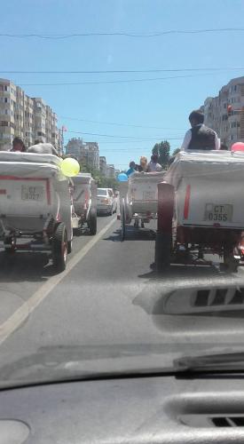 O nuntă ţigănească a blocat un bulevard din Constanţa!