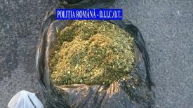 Percheziţii DIICOT. Ambala produse cu efecte psihoactive într-o locuinţă închiriată în municipiul Constanţa!