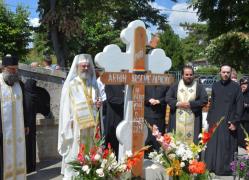 Comemorare. Parastas la mormântul părintelui Arsenie Papacioc. Slujba oficiată de PF Daniel  