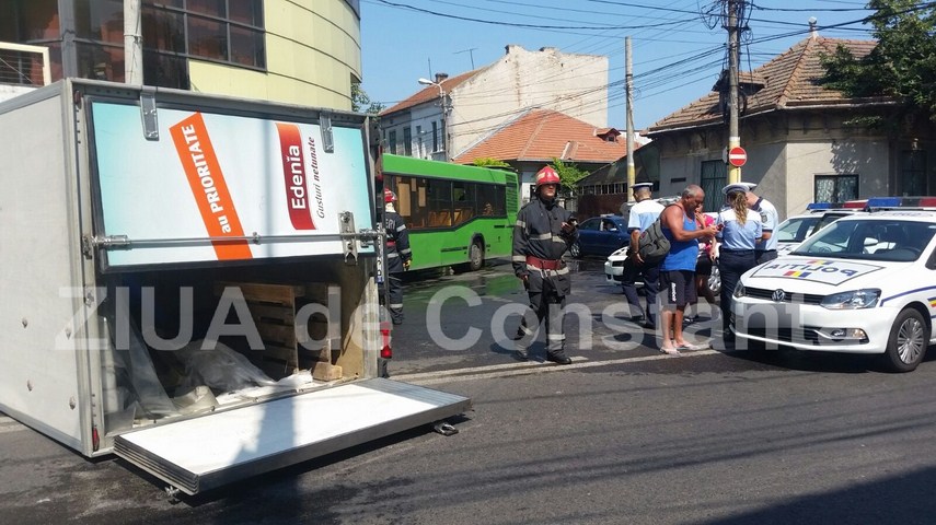 accident la intersectia dintre i g duca cu mamaia 600494