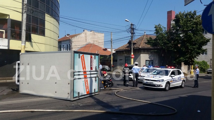 accident la intersectia dintre i g duca cu mamaia 600494