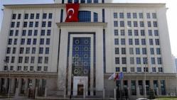 Formaţiunile politice din Turcia fac scut în jurul Guvernului şi al preşedinţiei turce 