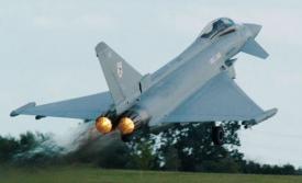 Piloţii din MAI  au efectuat, în primul trimestru al acestui an, peste 5.000 de ore de zbor în misiuni de salvare