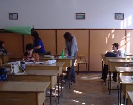 Profesorii cer scăderea notei de promovare a examenului de definitivare