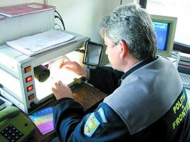 De ce nu putem trece frontiera doar cu o copie de pe buletin? Iată ce acte ne trebuie de fapt