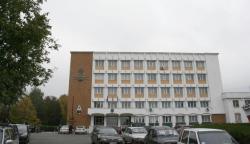 Care sunt mediile cu care s-a intrat la Academia Navală \