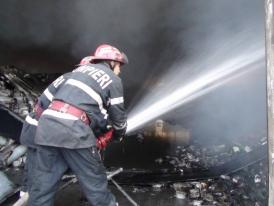 Alertă. Un restaurant a luat foc