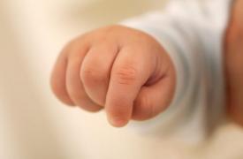 Un nou-născut se află în stare gravă după ce a fost infectat cu Klebsiella