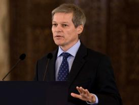 Dacian Cioloș, premierul României, împlinește 47 de ani!