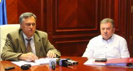 Prefectul, mijlocitor de dialog? Nu se opreşte apa caldă! Datoriile constănţenilor către RADET ajung direct în conturile CET 