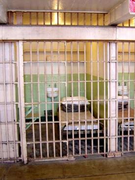 Adus în țară pentru executarea pedepsei, un român a vrut să revină în Italia, unde pușcăria e mai faină