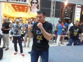 Legendarul Peter Aerts, aplaudat. Luptătorii Superkombat au dat testul cântarului, la Constanţa (galerie foto) 